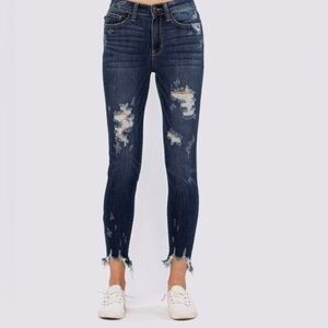 Judy Blue Skinny Fit Destroyed Jeans